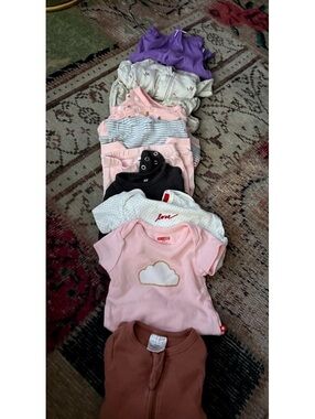 Girl baby bundle 6 month lot of adorable clothes